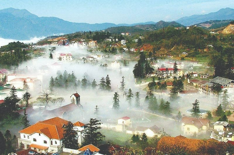 Khu vực khách sạn ở trung tâm thị trấn có nhiều tiện ích giải trí, thích hợp cho người đến Sapa lần đầu